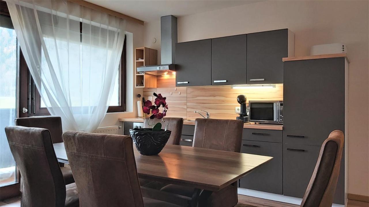 Ski Vital Apartments ザンクト・ミヒャエル・イム・ルンガウ エクステリア 写真